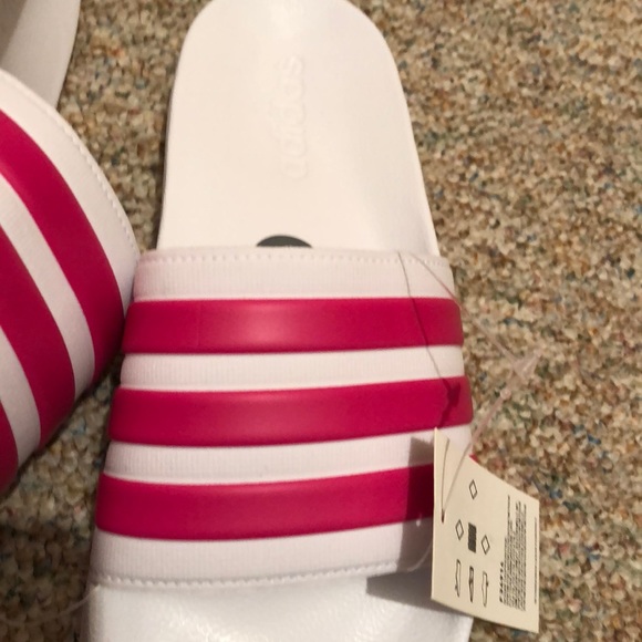 NWT Adidas Adilette Shower Slide - Picture 4 of 7